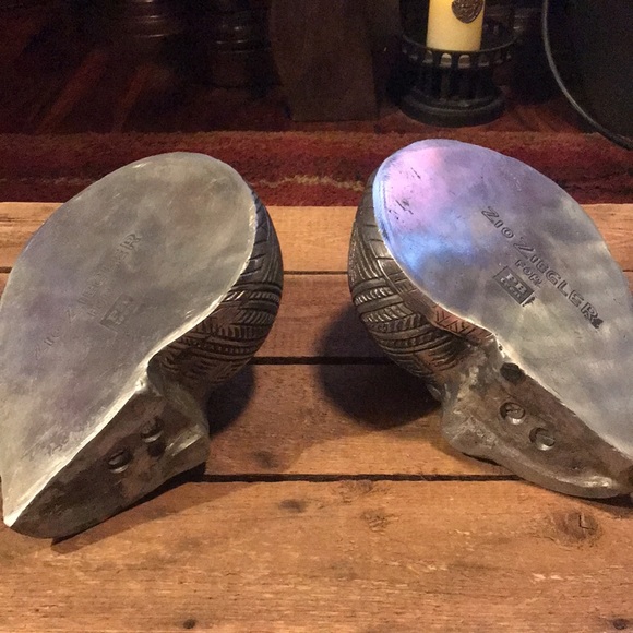 Pottery Barn Teen & Zoe Ziegler Collaboration Metal Split Skull Bookends 💀 - Picture 11 of 11